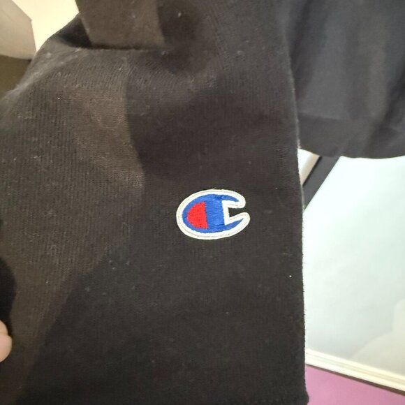 EUC - Champion Sweatshirt Size L. Black with Fuzzy ish Blue writing - Picture 6 of 9